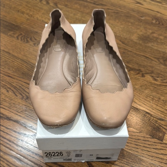 Chloe Women's Tan Flats size 39 - Picture 1 of 6